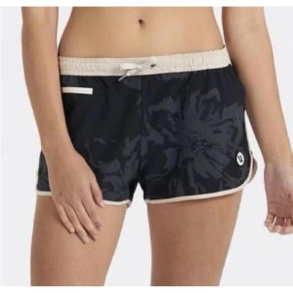 Vuori shorts womens medium M dark gray floral tavi workout running beachy summer - Picture 7 of 7